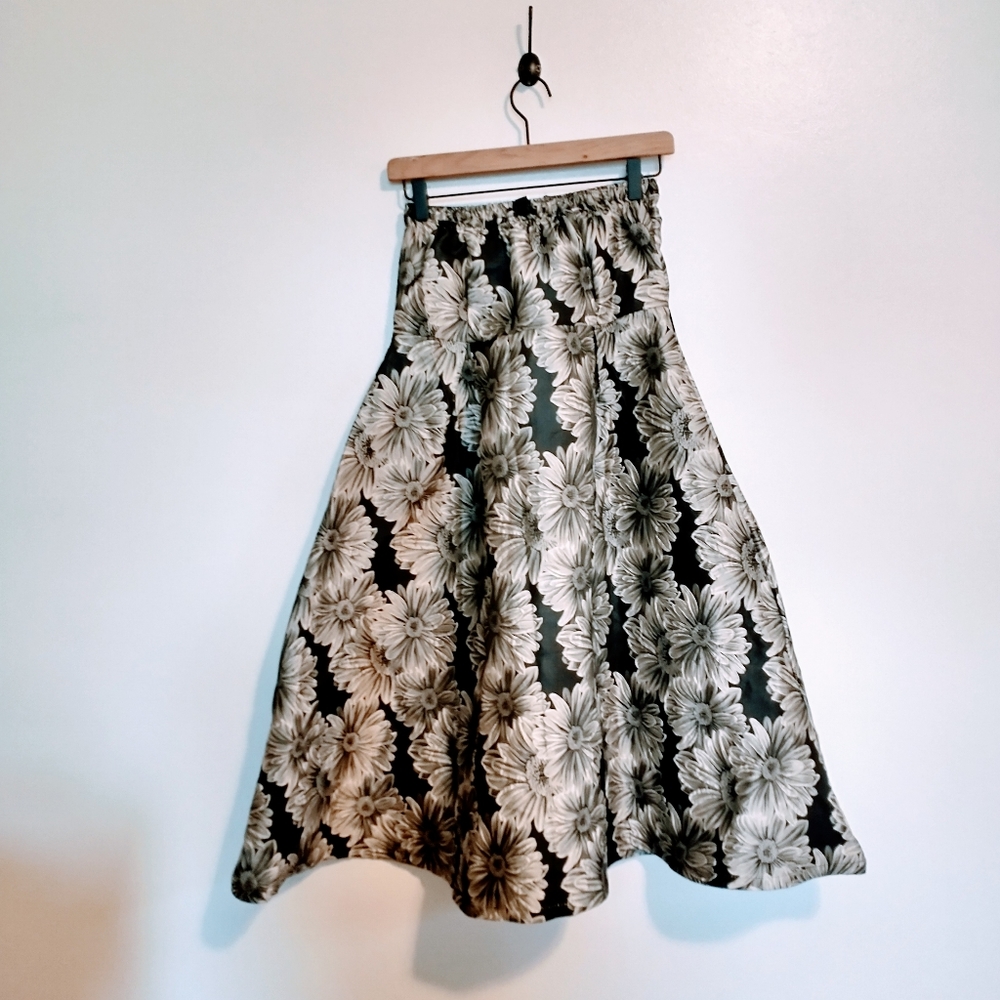 Handmade babydoll brocade floral silver and black strapless dress.  Midi length
